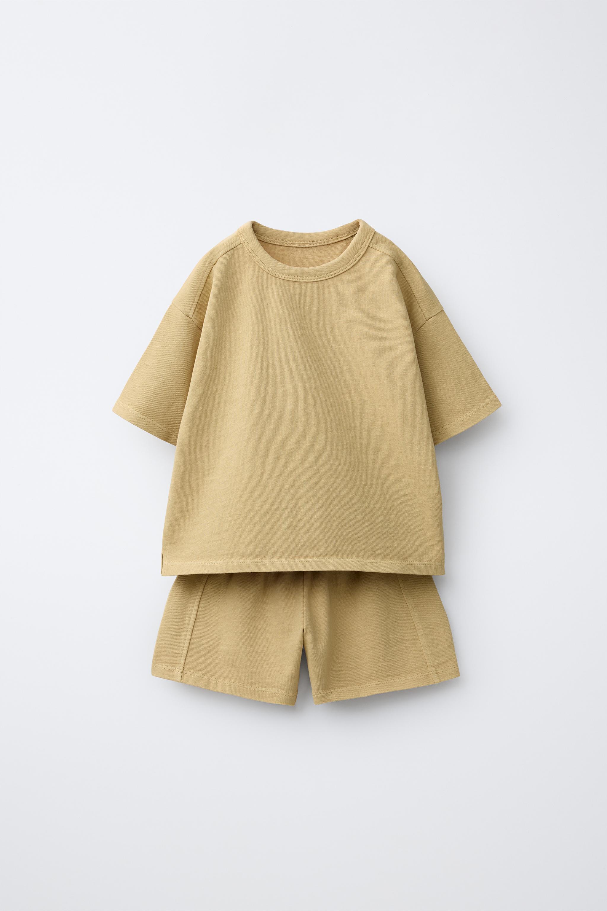 PLAIN JOGGING T-SHIRT AND SHORTS SET